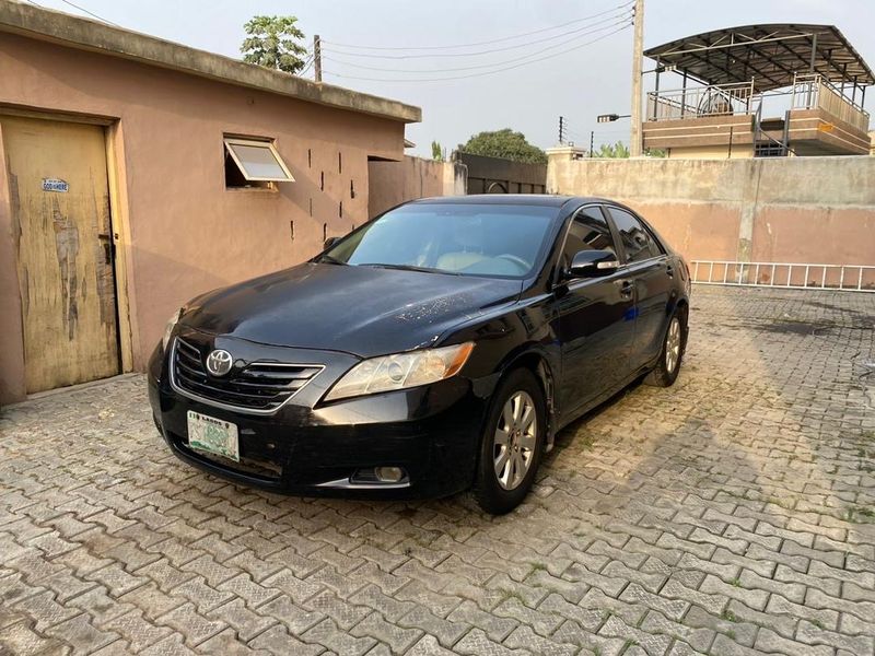 Main image of 2007 Toyota Camry XLE